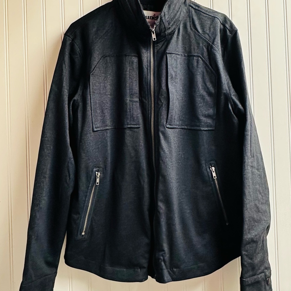 Tunellus Black Zip-Up Jacket Size Large NWT